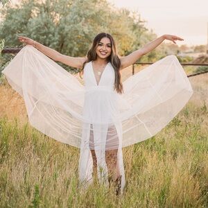 White long dress, only used once! I only used it for my senior pictures!